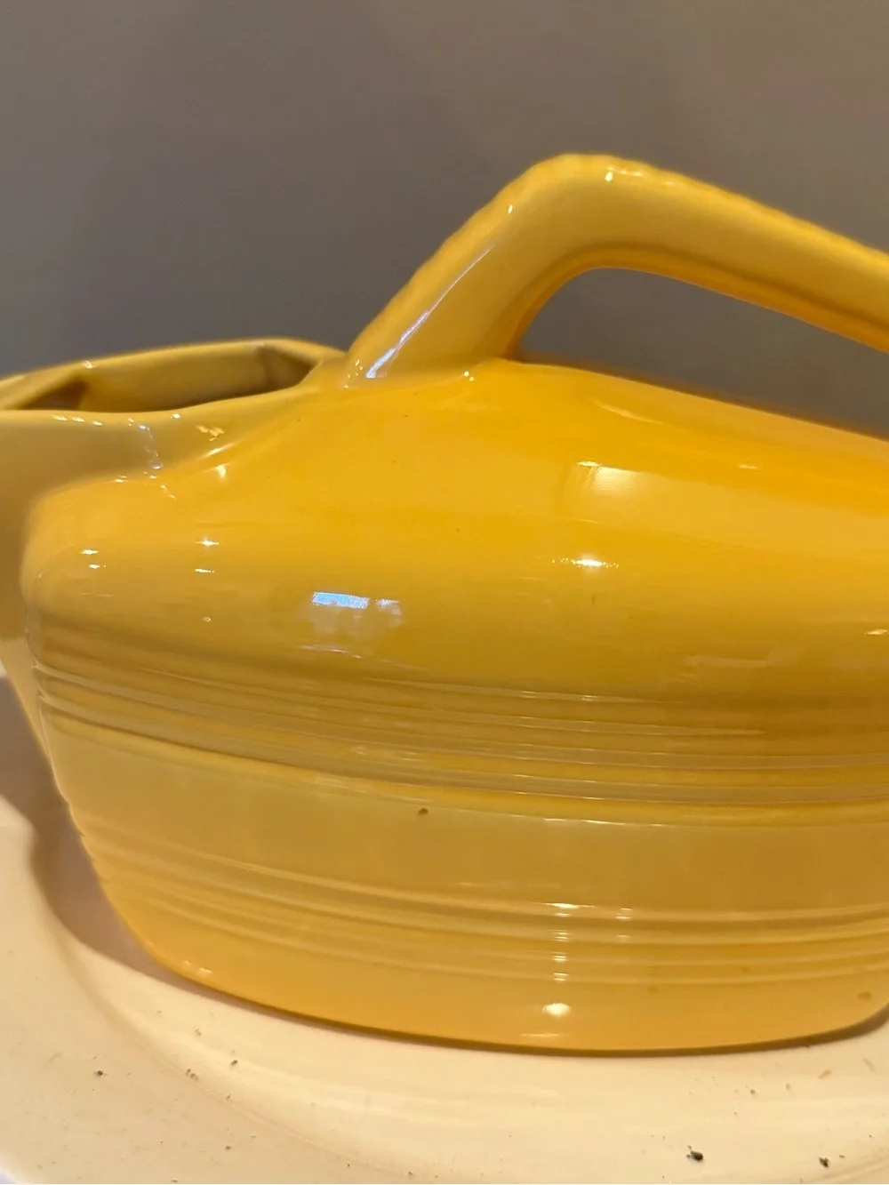MINT Vintage 1930s J.A. Bauer Pottery Monterey Ice Lip Pitcher Yellow